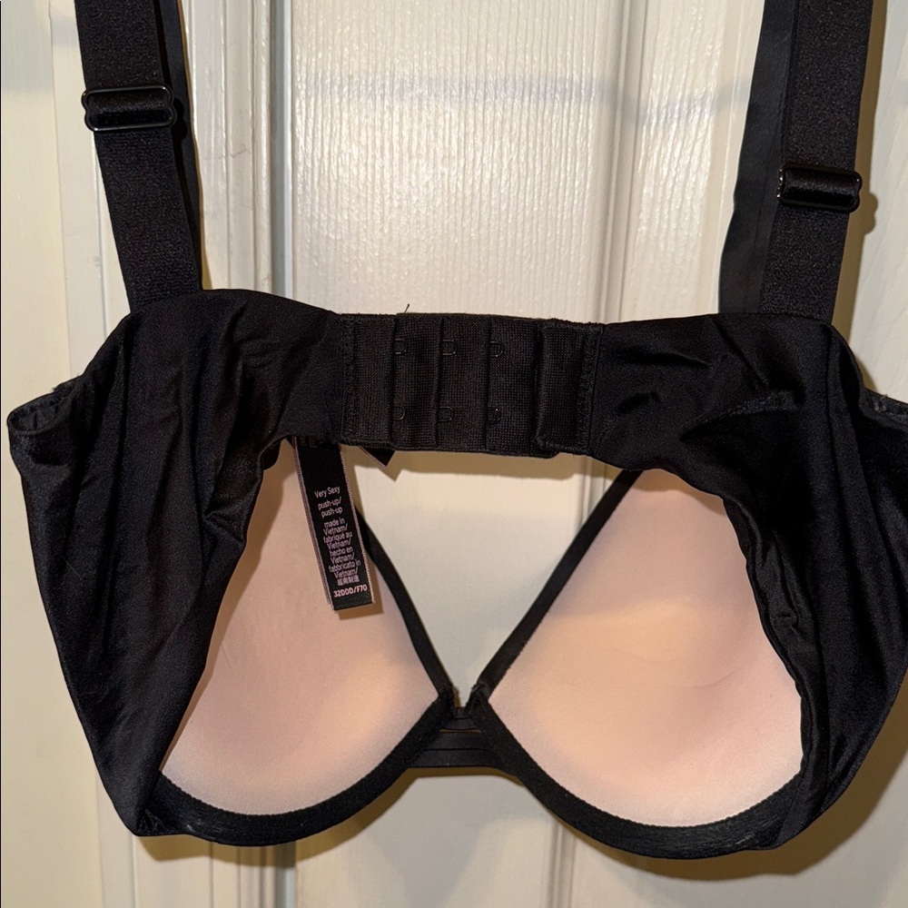 Victoria's Secret Black Padded Bra with Rhinestone Logo Straps - Picture 5 of 5